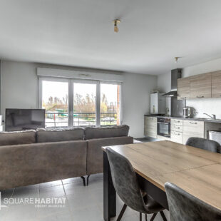 Appartement  2 pièces 45m2 avec balcon et place de parking