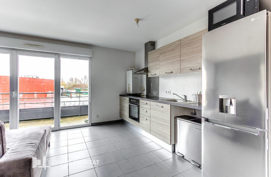 Appartement  2 pièces 45m2 avec balcon et place de parking