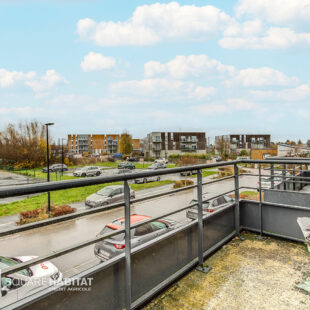 Appartement  2 pièces 45m2 avec balcon et place de parking