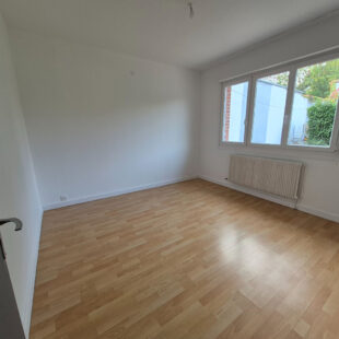 Maison Lozinghem 5 pièce(s) 83 m2 + 60m² aménageables