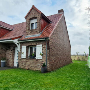 Pavillon individuel semi plain pied en brique