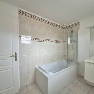 Maison  4 pièce(s) 92 m2