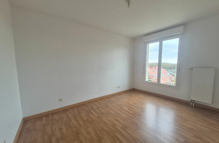 Maison  4 pièce(s) 92 m2