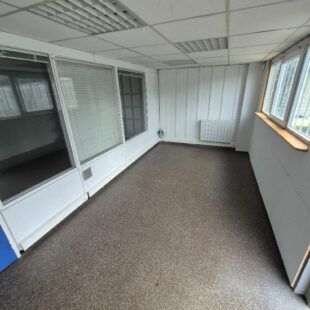 Entrepôts et Bureaux idéalement situés à Haubourdin