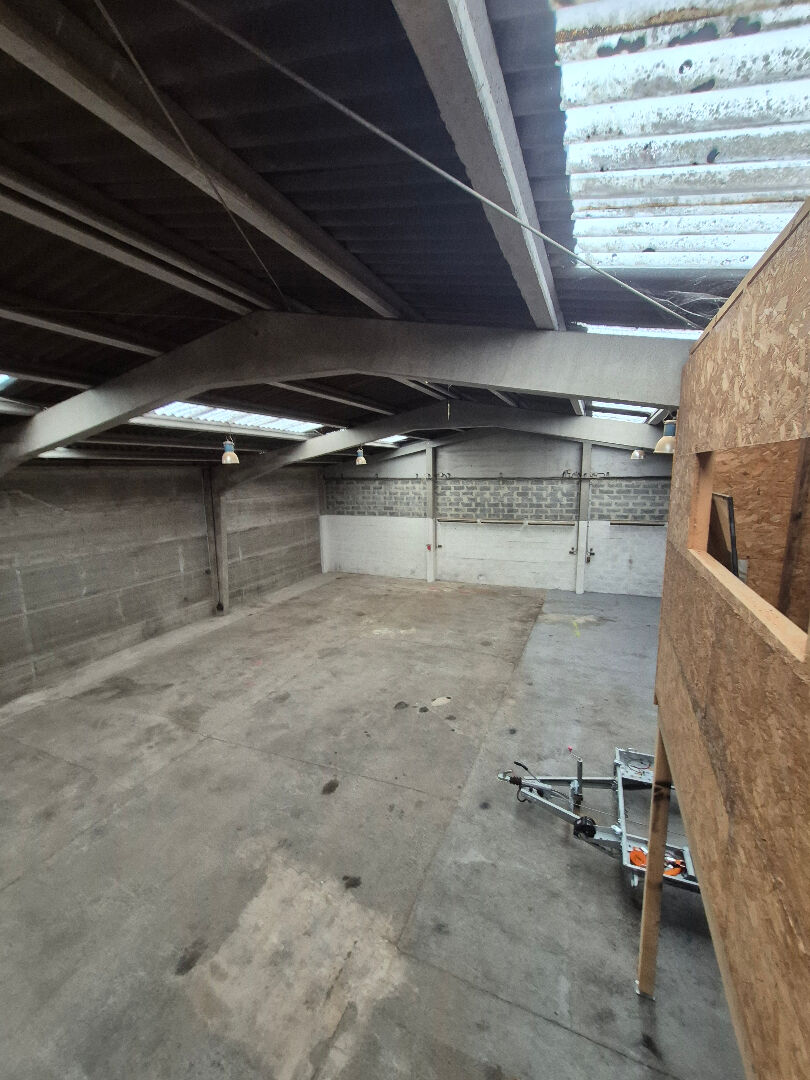 Entrepôts et Bureaux idéalement situés à Haubourdin