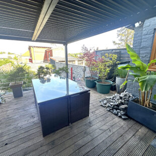 Maison de ville moderne avec piscine