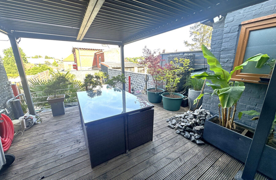 Maison de ville moderne avec piscine