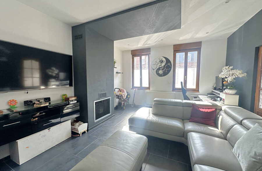 Maison de ville moderne avec piscine