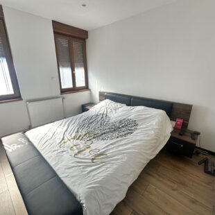 Maison de ville moderne avec piscine