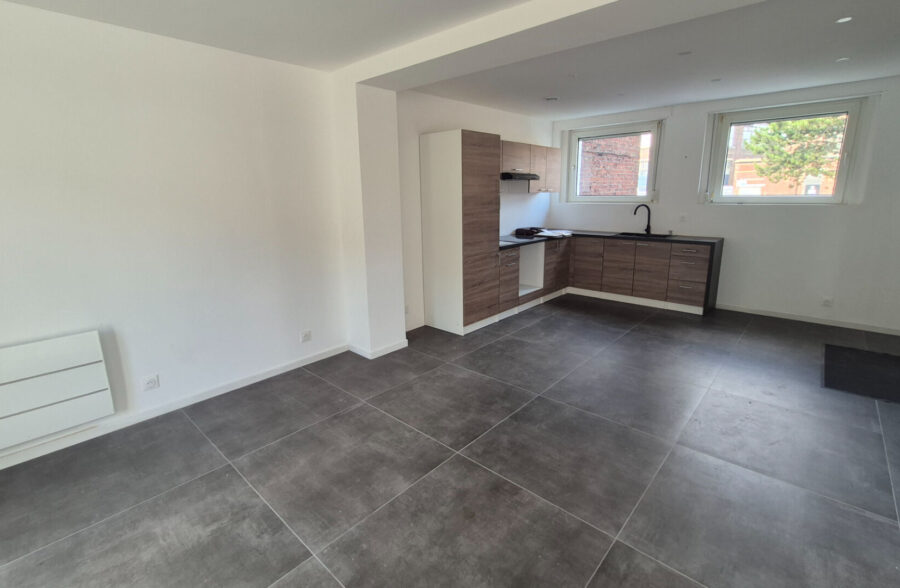 Maison Tourcoing 4 pièce(s) 95 m2, jardin et garage.  Sous compromis 