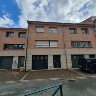 Maison Lens 5 pièce(s) 118 m2 , garage , jardin.