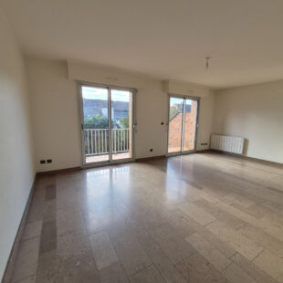 Maison Lens 5 pièce(s) 118 m2 , garage , jardin.