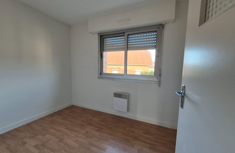 Maison Lens 5 pièce(s) 118 m2 , garage , jardin.