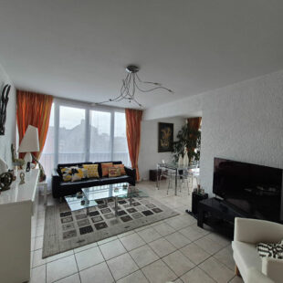 VIEUX LILLE – 4 pieces 97 m2 + balcon + parking + cave 7,5m² + local vélos