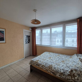 VIEUX LILLE – T4 DE 97 M² – BALCON, PARKING, CAVE DE 7,5M²  ET LOCAL VELOS