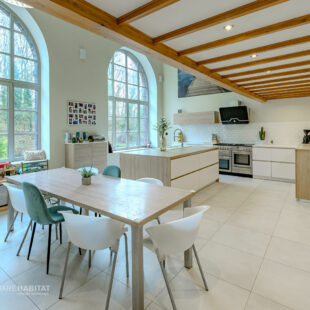 Une demeure de caractère, entre nature et élégance…