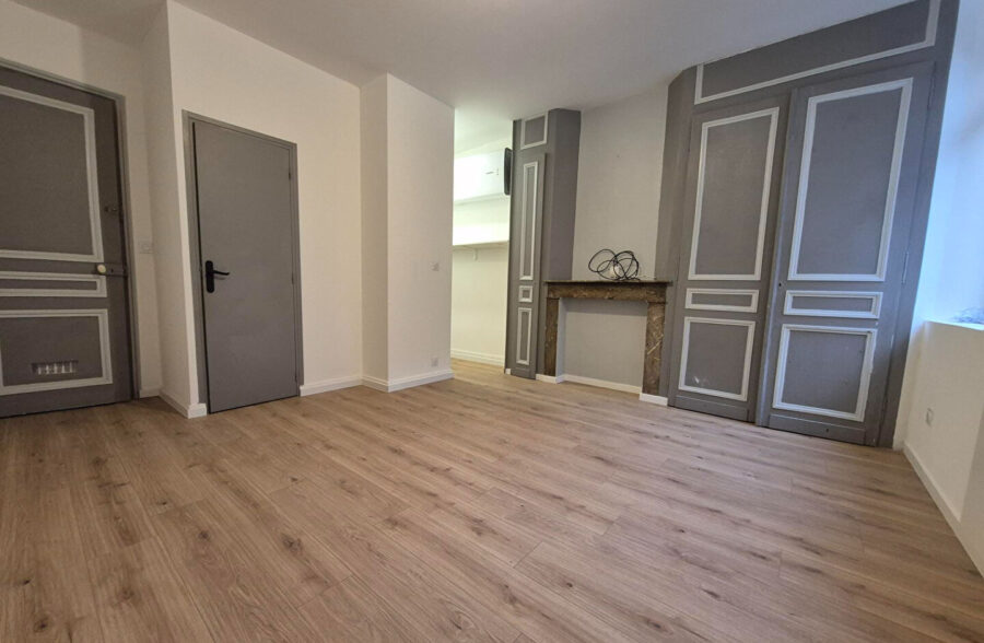 LA CATHO -PLACE DU MARECHAL LECLERC