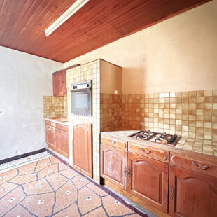 Maison de ville 102m² + jardin idéalement situé à Caudry