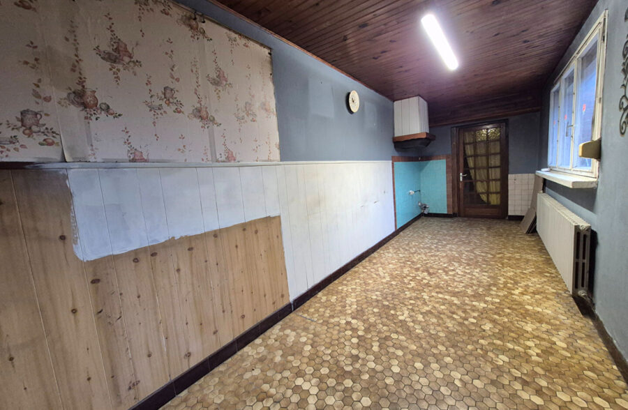 Maison semi individuelle ,jardin , garage !