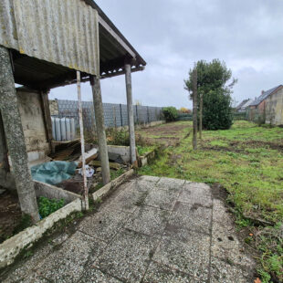 Maison semi individuelle ,jardin , garage !