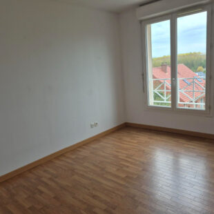 Maison  4 pièce(s) 92 m2