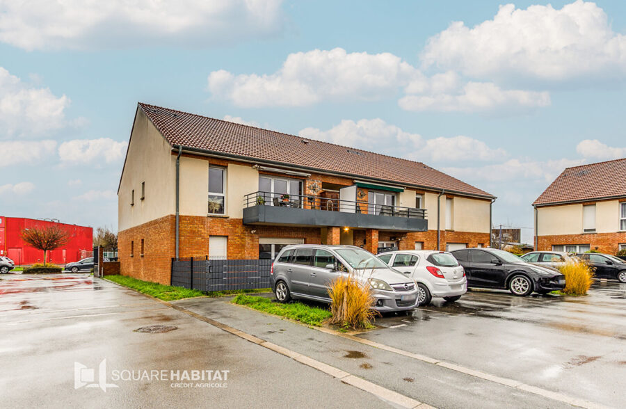 Appartement  2 pièces 45m2 avec balcon et place de parking