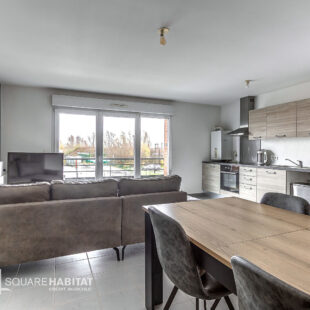 Appartement  2 pièces 45m2 avec balcon et place de parking