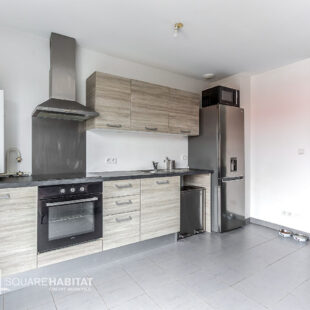 Appartement  2 pièces 45m2 avec balcon et place de parking