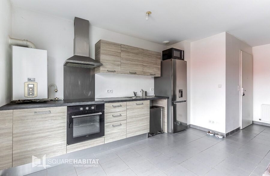 Appartement  2 pièces 45m2 avec balcon et place de parking