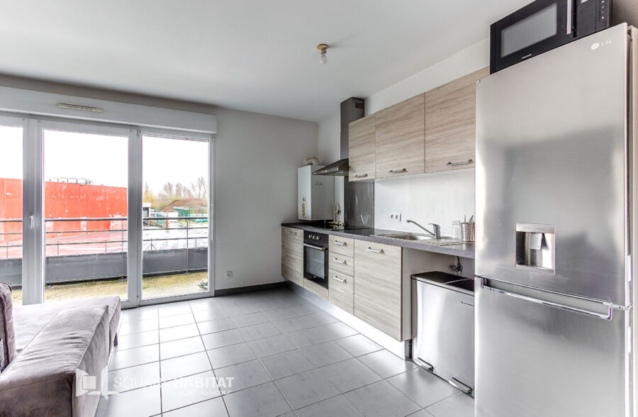 Appartement  2 pièces 45m2 avec balcon et place de parking