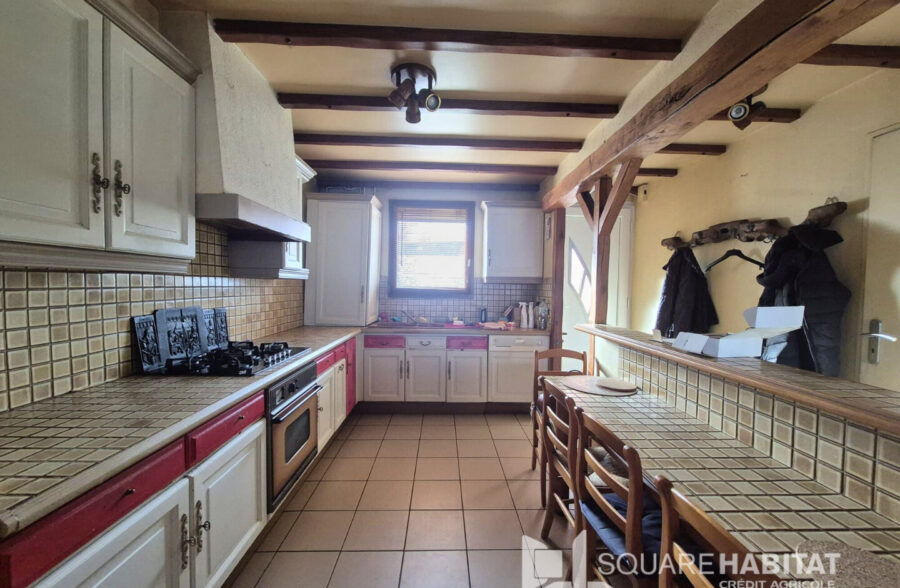 HELLEMMES LILLE – MAISON – TROIS CHAMBRES – UN BUREAU – JARDIN – GARAGE