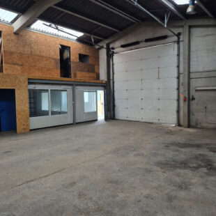 Entrepôts et Bureaux idéalement situés à Haubourdin