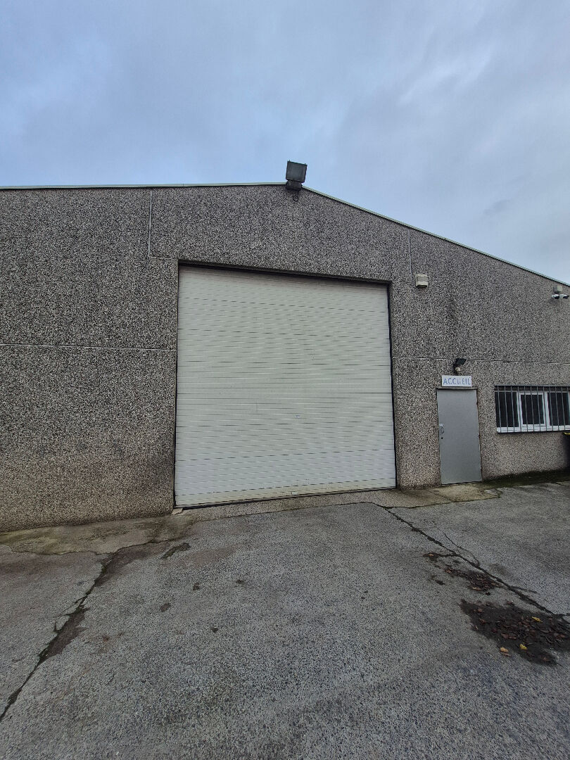 Entrepôts et Bureaux idéalement situés à Haubourdin