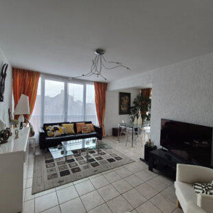 VIEUX LILLE – 4 pieces 97 m2 + balcon + parking + cave 7,5m² + local vélos