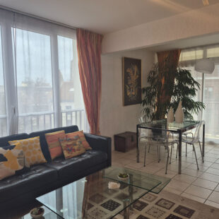 VIEUX LILLE – 4 pieces 97 m2 + balcon + parking + cave 7,5m² + local vélos