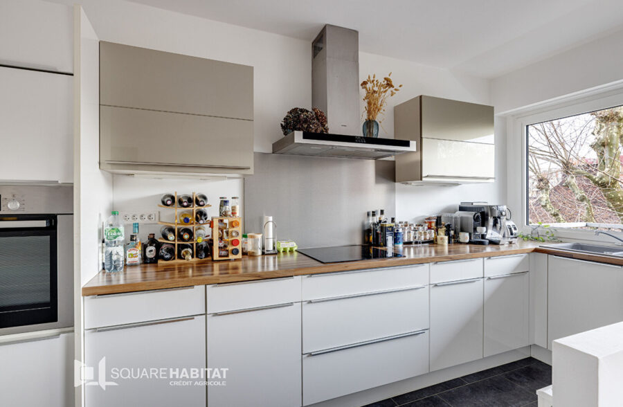 LILLE quartier VAUBAN T3 avec balcon -terrasse, parking et cave