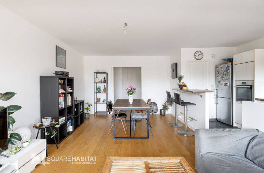 LILLE quartier VAUBAN T3 avec balcon -terrasse, parking et cave