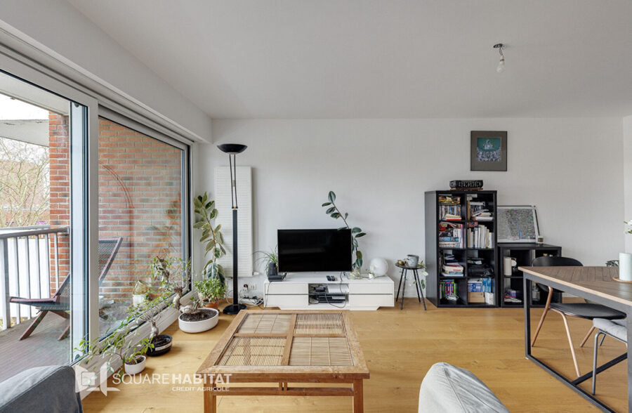 LILLE quartier VAUBAN T3 avec balcon -terrasse, parking et cave