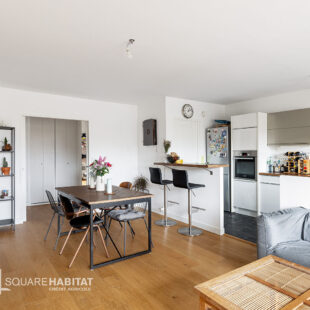 LILLE quartier VAUBAN T3 avec balcon -terrasse, parking et cave