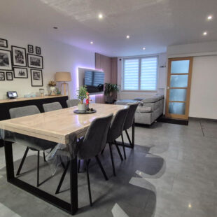 À Wattrelos, secteur Hôpital – Spacieuse maison des années 30 avec jardin