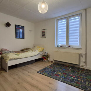 À Wattrelos, secteur Hôpital – Spacieuse maison des années 30 avec jardin