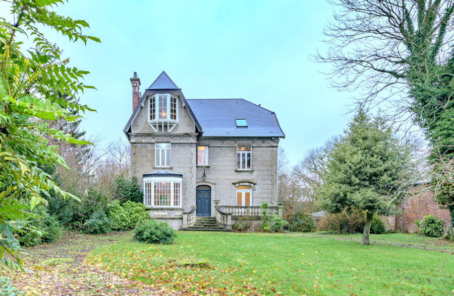 Maison Villers Outreaux 10 pièce(s) 244 m2