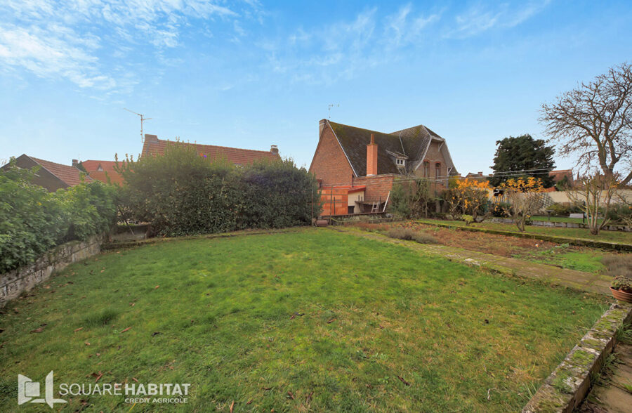 Maison individuelle 122m², 3 chambres, jardin et garage