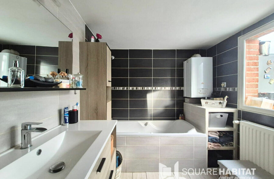 Maison Lille 4 pièce(s) 84.10 m2 jardin – 2 places de stationnement