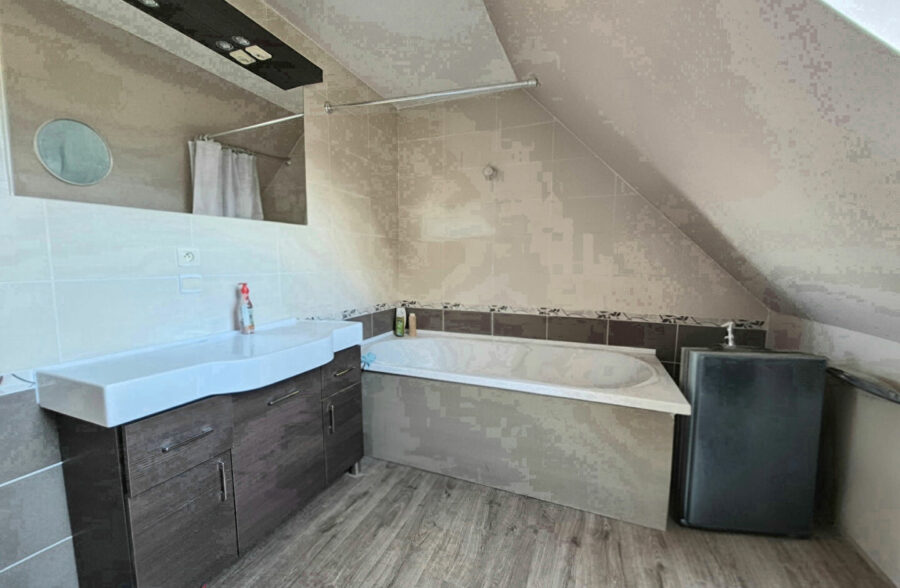 Semi-plain-pied pavillon 5 pièce(s) 109 m2