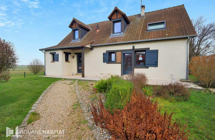 Maison individuelle 134m², 5 chambres, sous-sol complet et jardin