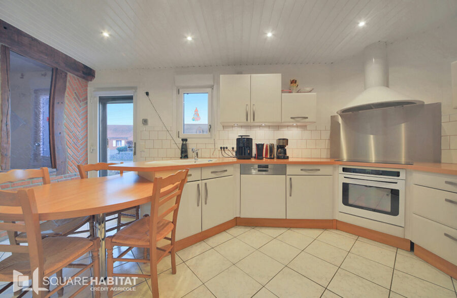 Maison individuelle 134m², 5 chambres, sous-sol complet et jardin