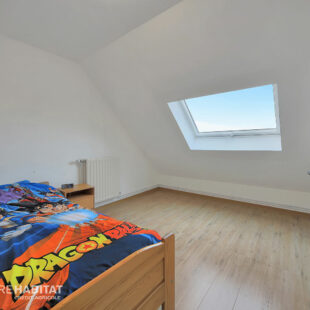 Maison individuelle 134m², 5 chambres, sous-sol complet et jardin