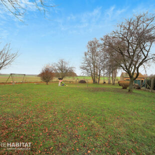 Maison individuelle 134m², 5 chambres, sous-sol complet et jardin