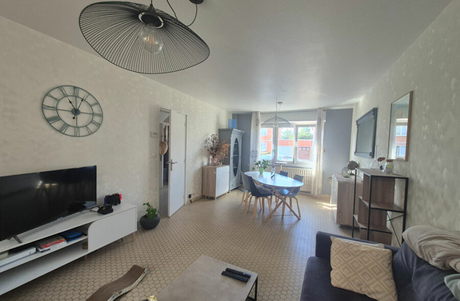 Maison  4 pièce(s) 79 m2